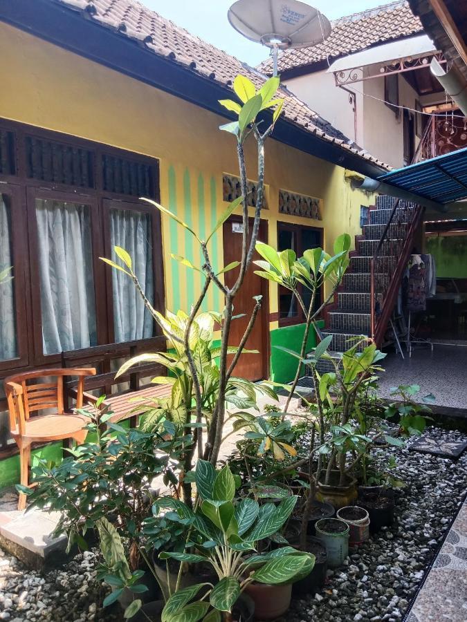 Agung Pring Homestay Batununggul Exterior photo